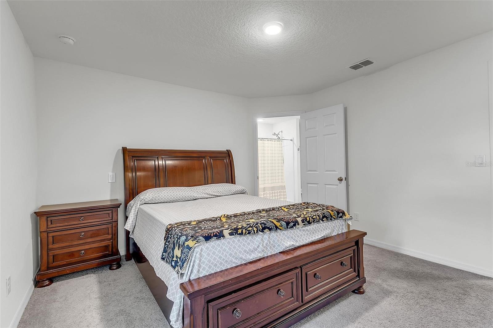 159 PERSIMMON DR