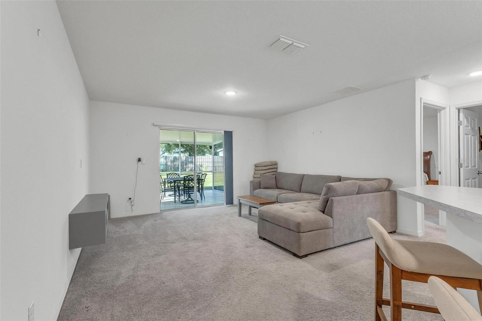 159 PERSIMMON DR