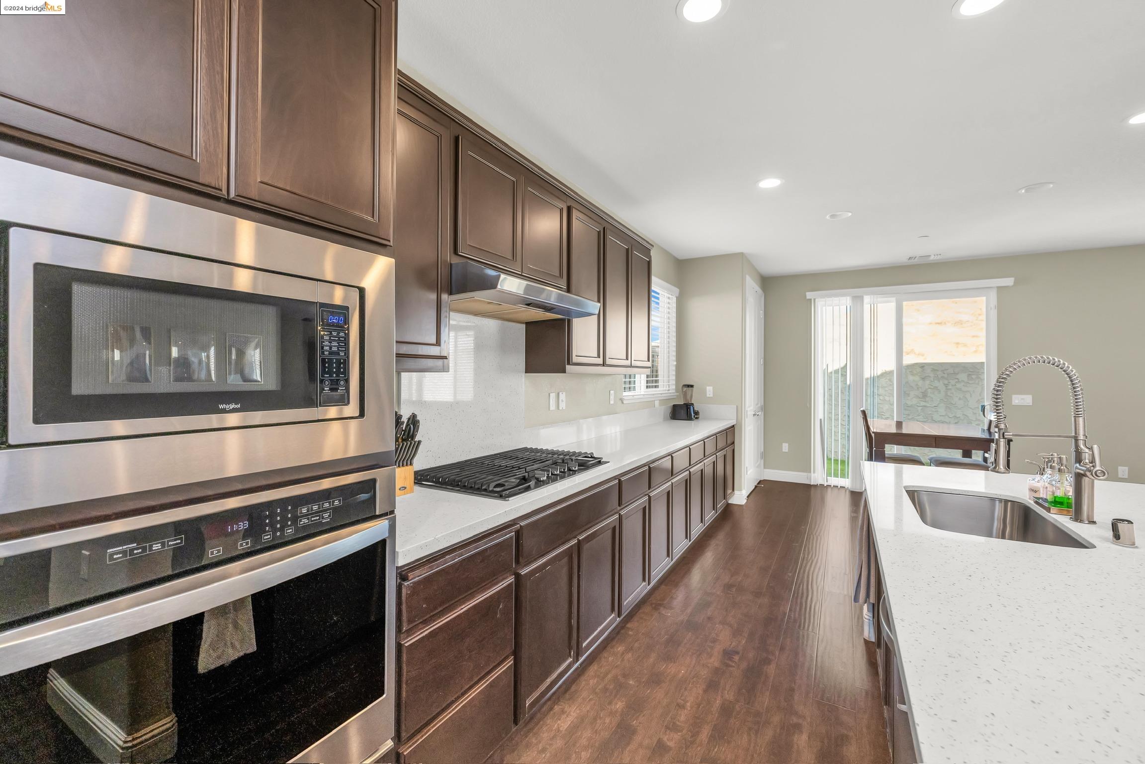 1305 Villa Terrace Dr