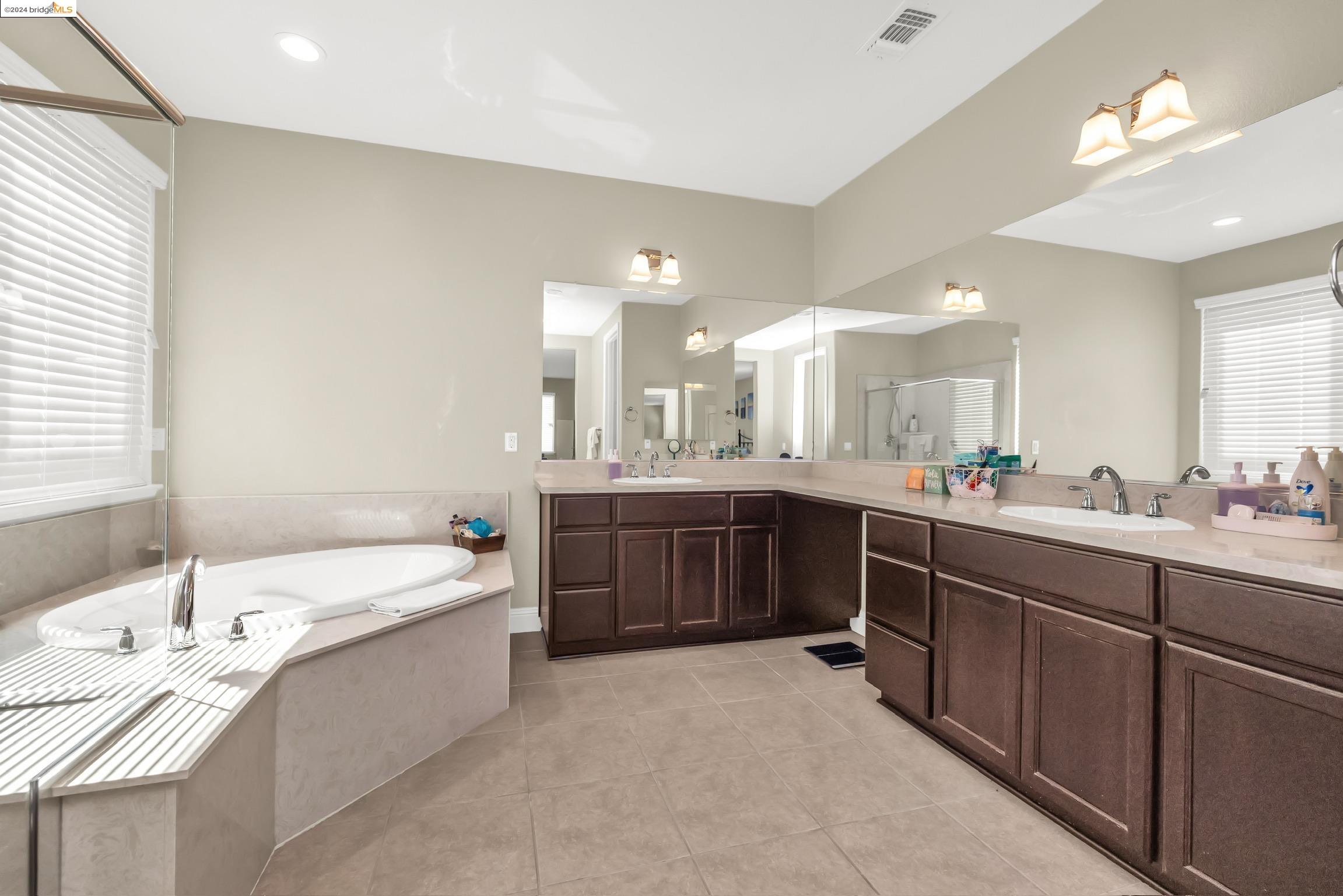 1305 Villa Terrace Dr