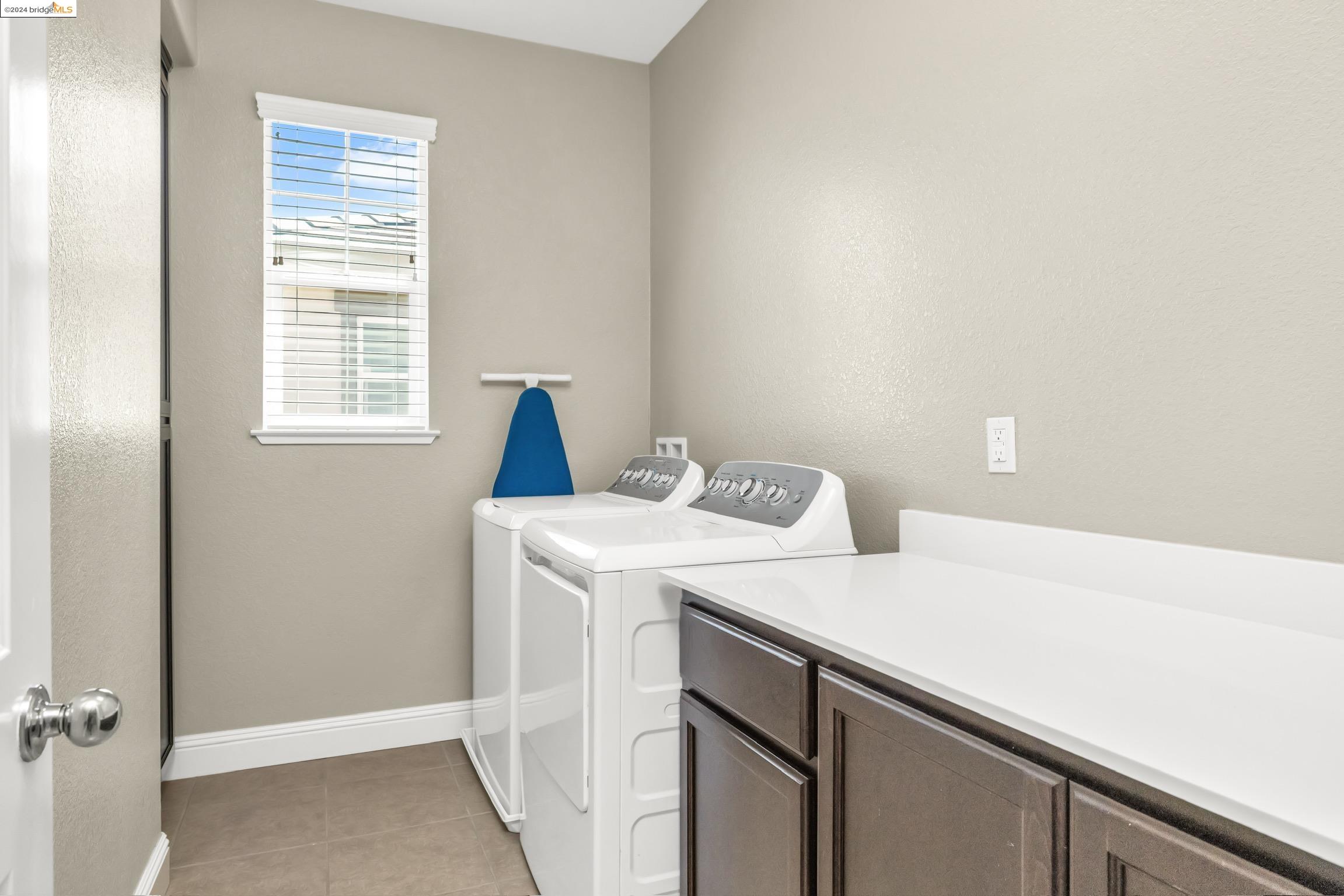 1305 Villa Terrace Dr