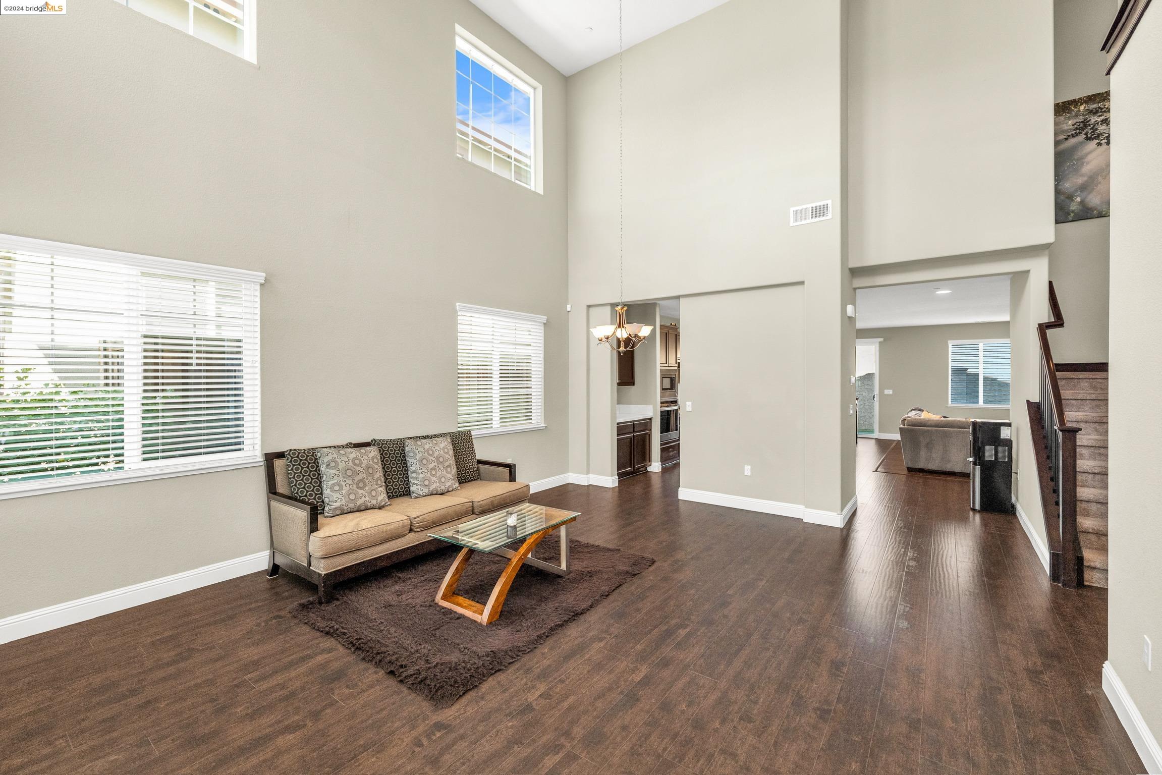1305 Villa Terrace Dr