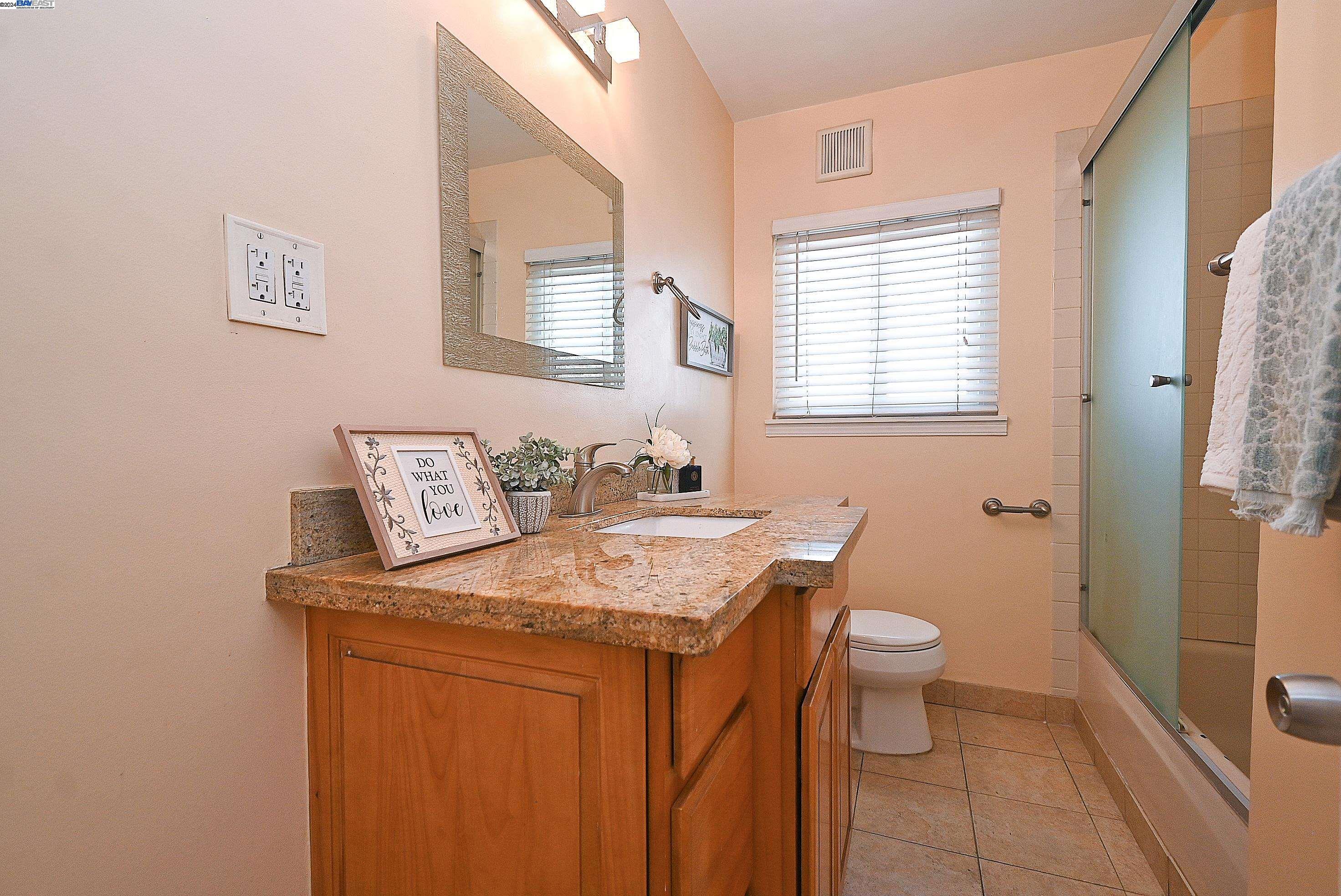 3907 Aqua Vista St