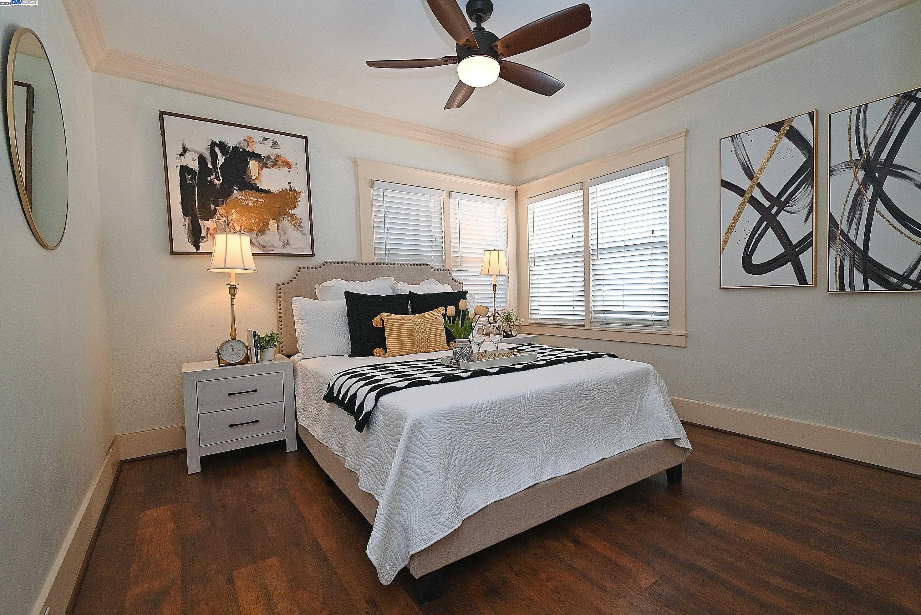 3907 Aqua Vista St
