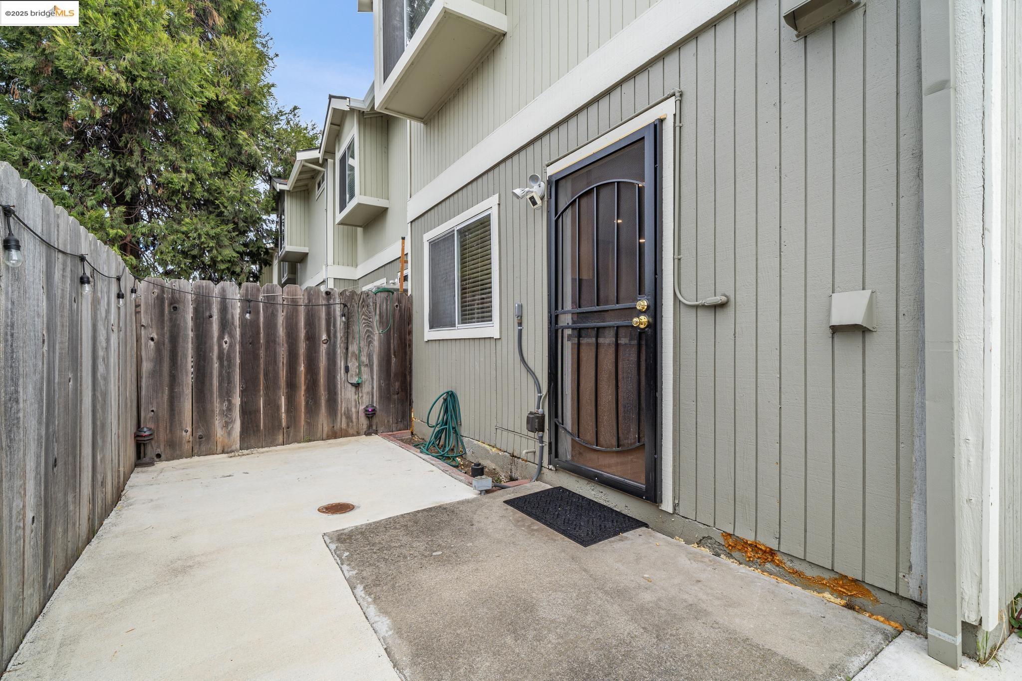 21564 Meekland Ave # 1