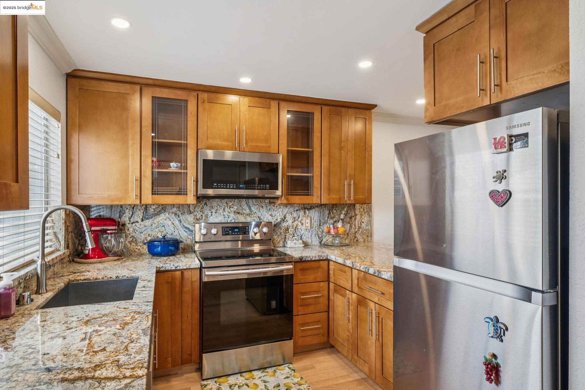 21564 Meekland Ave # 1