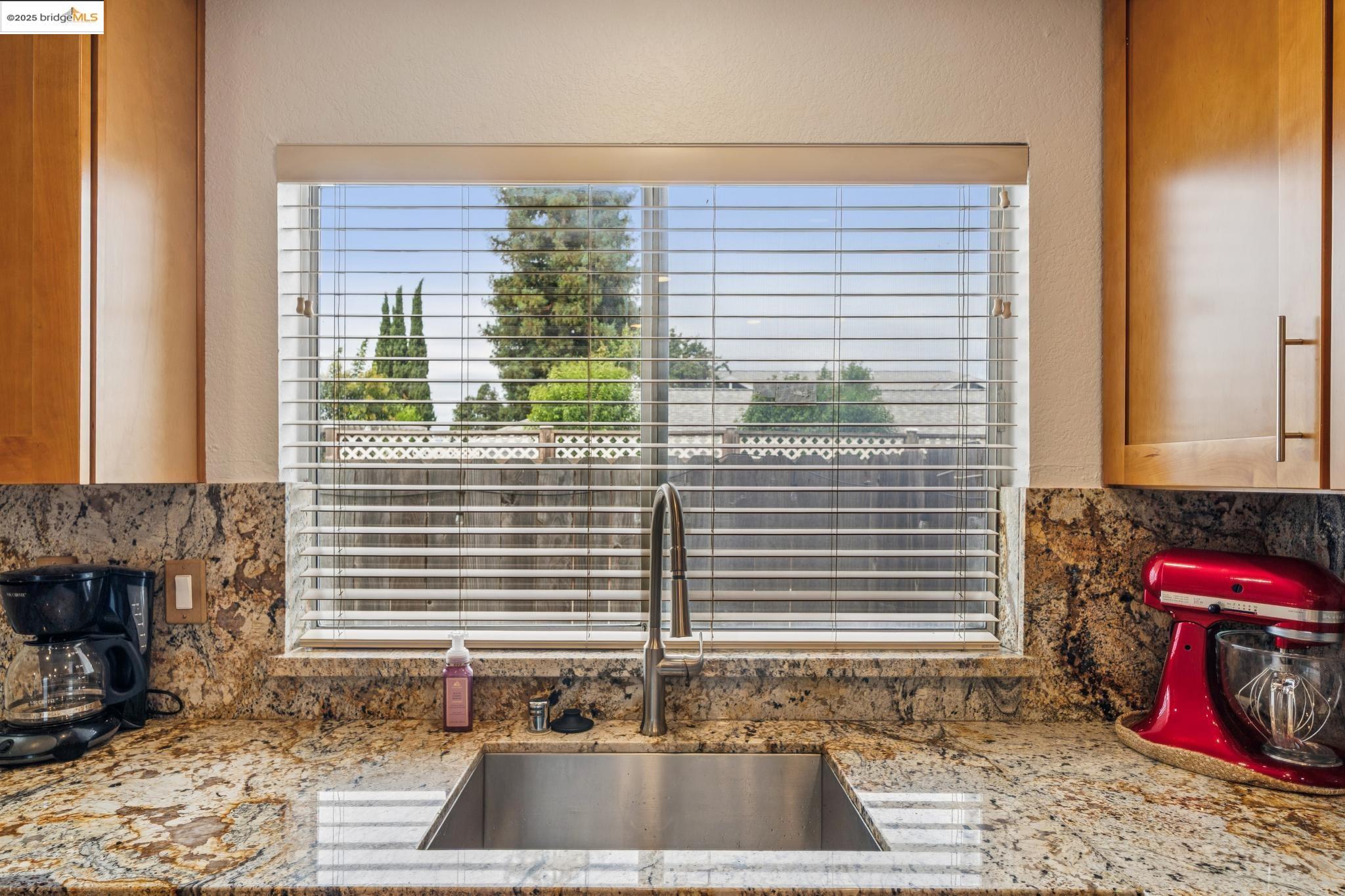 21564 Meekland Ave # 1