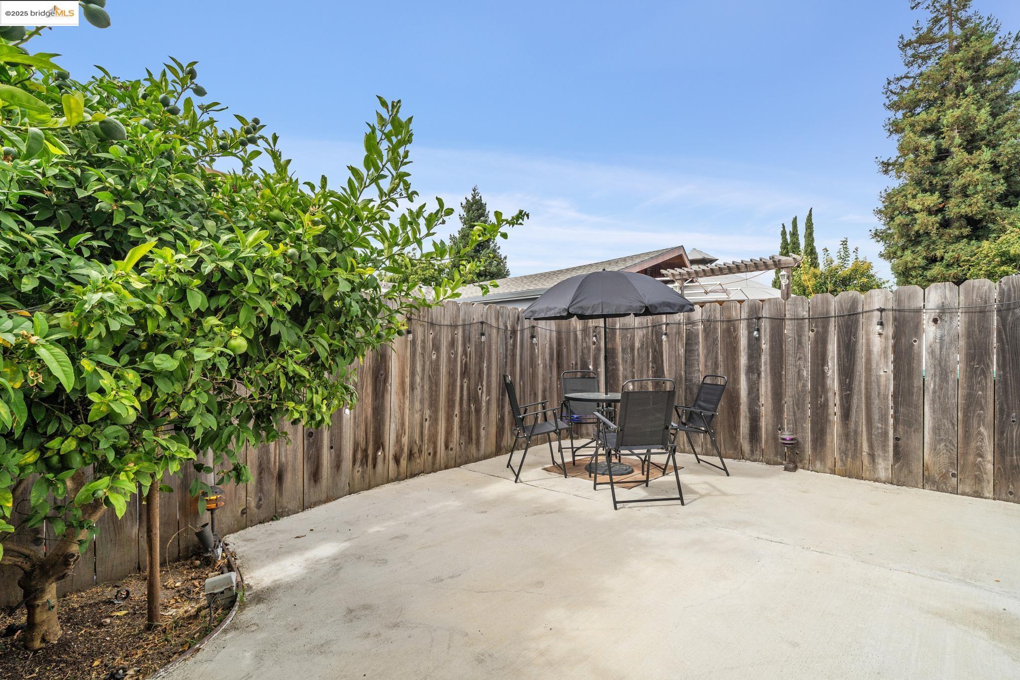 21564 Meekland Ave # 1