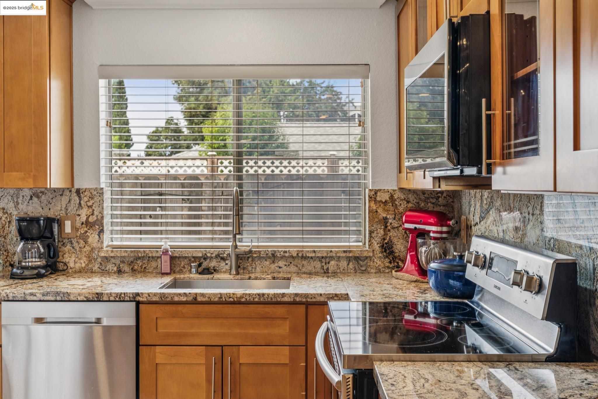 21564 Meekland Ave # 1