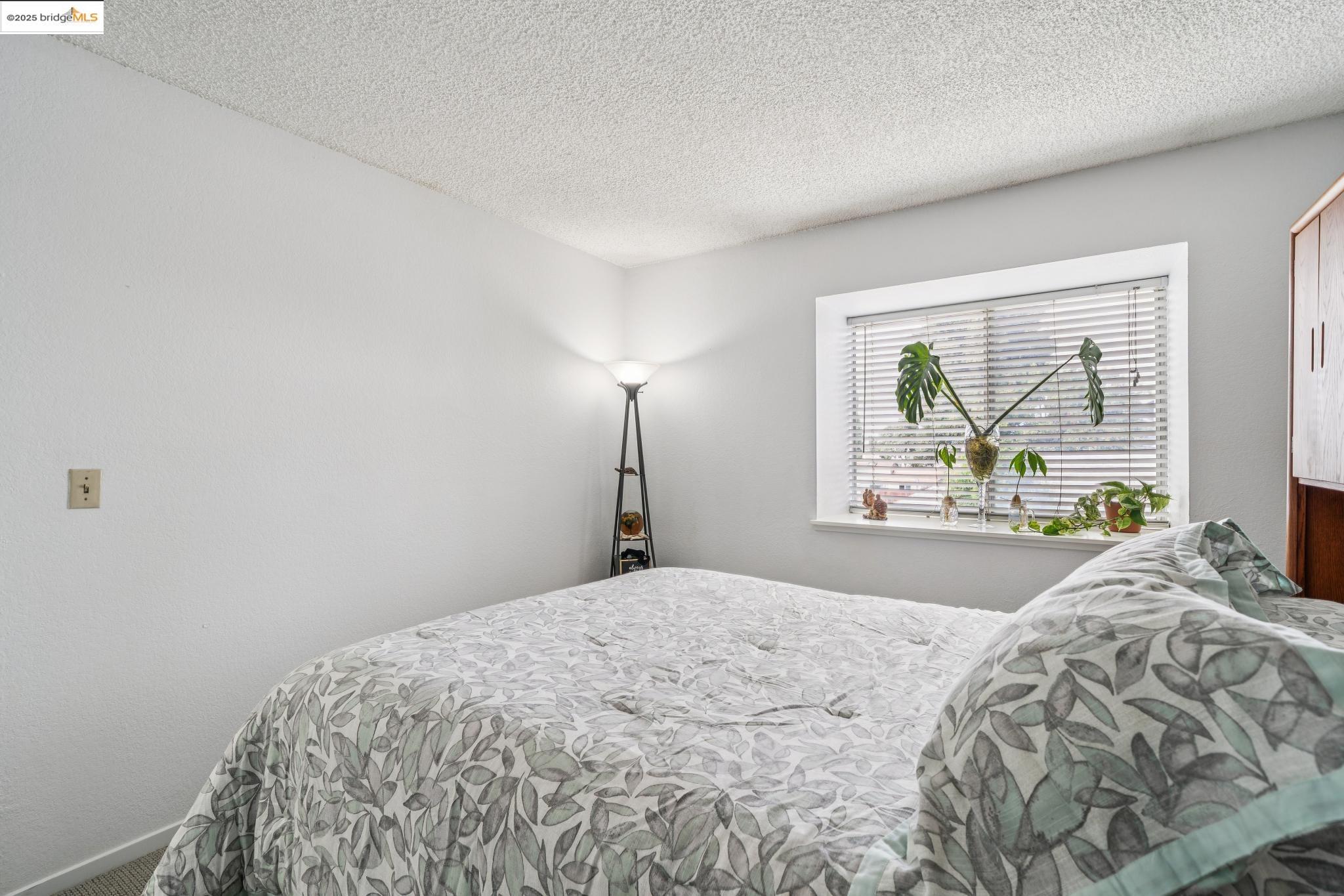 21564 Meekland Ave # 1