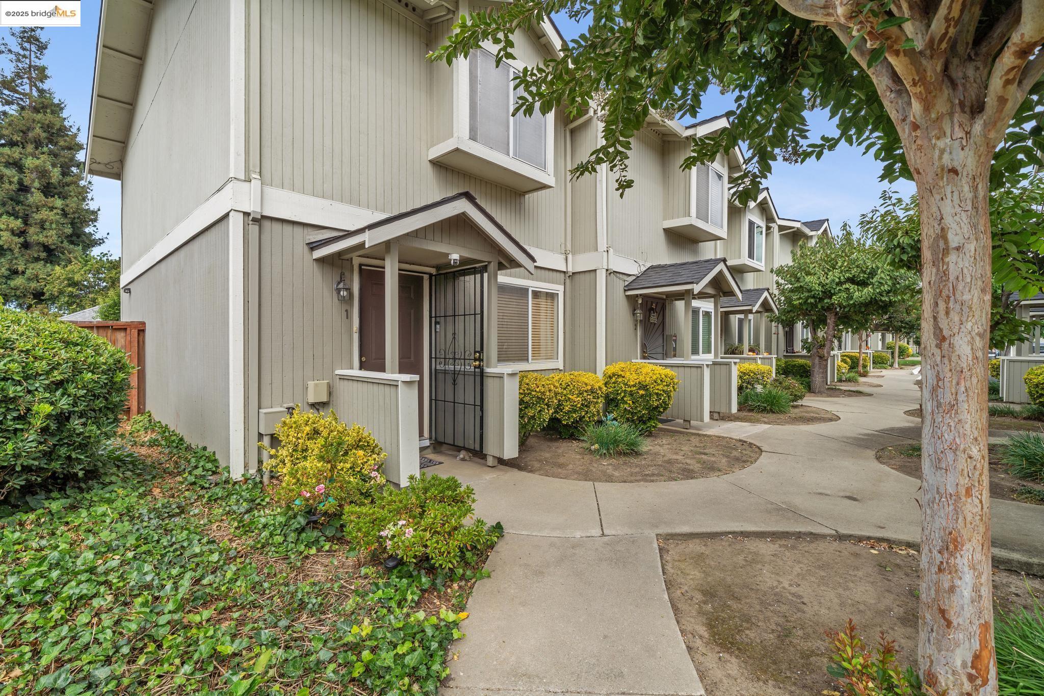 21564 Meekland Ave # 1