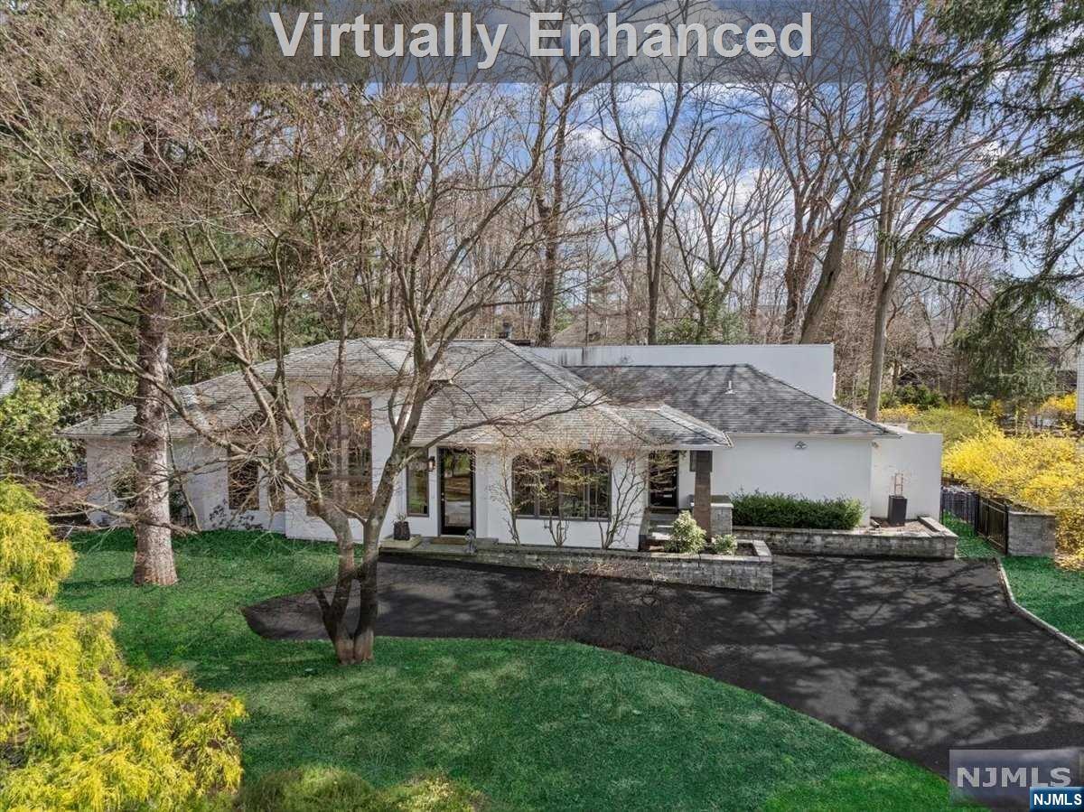 954 Pines Terrace