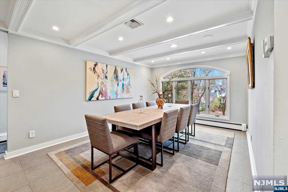 954 Pines Terrace