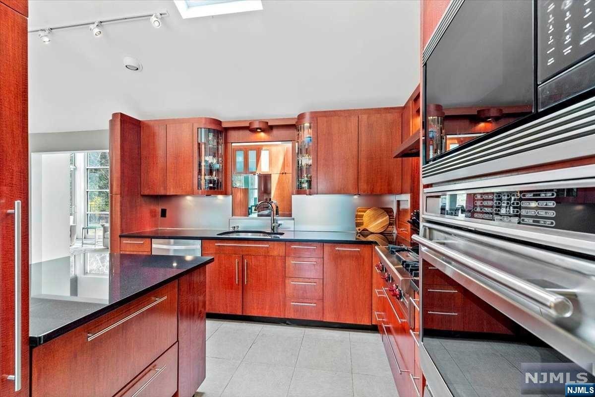 954 Pines Terrace