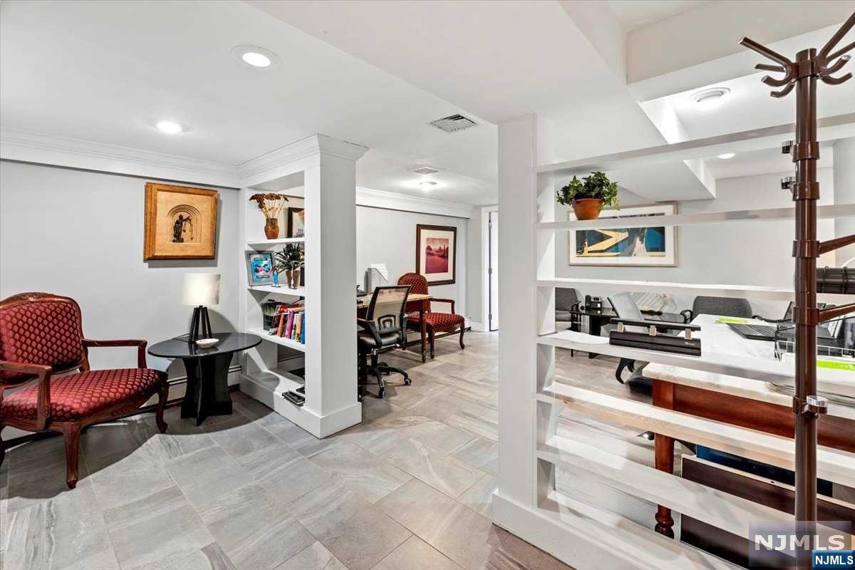 954 Pines Terrace