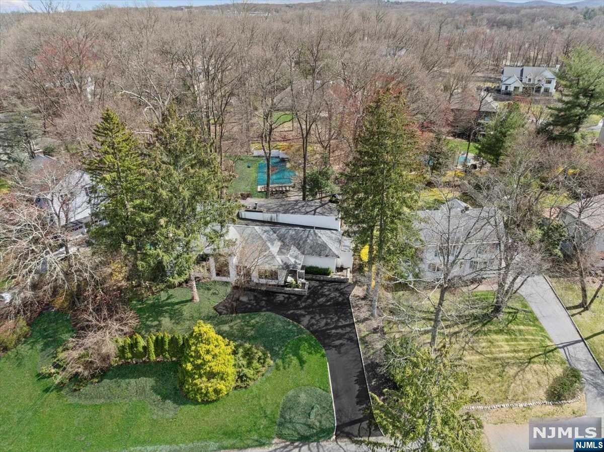 954 Pines Terrace
