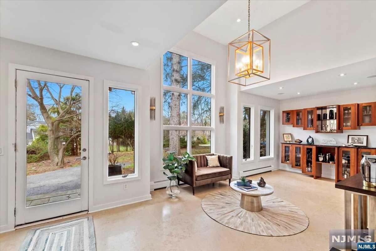 954 Pines Terrace