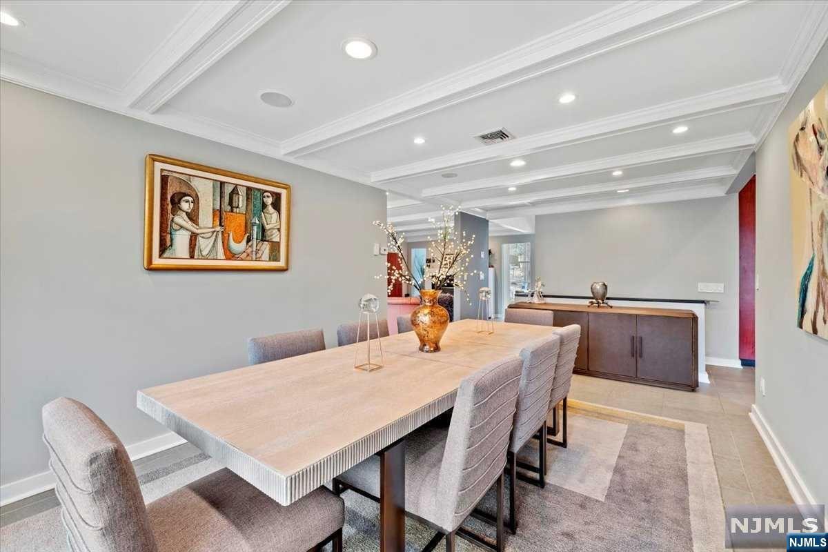 954 Pines Terrace