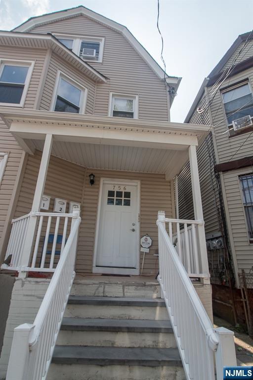 756 17th Street 1
