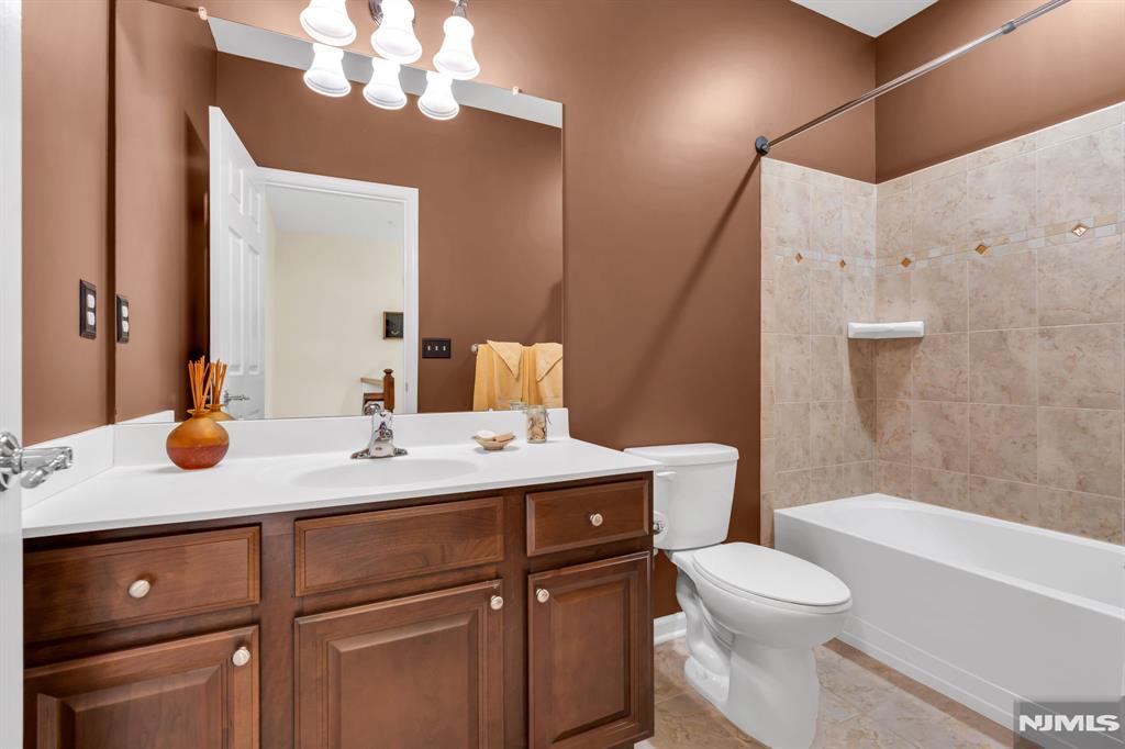 17 Jasmine Lane 1109