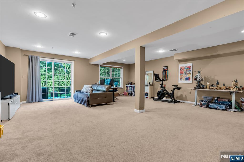 28 Forshee Circle 45