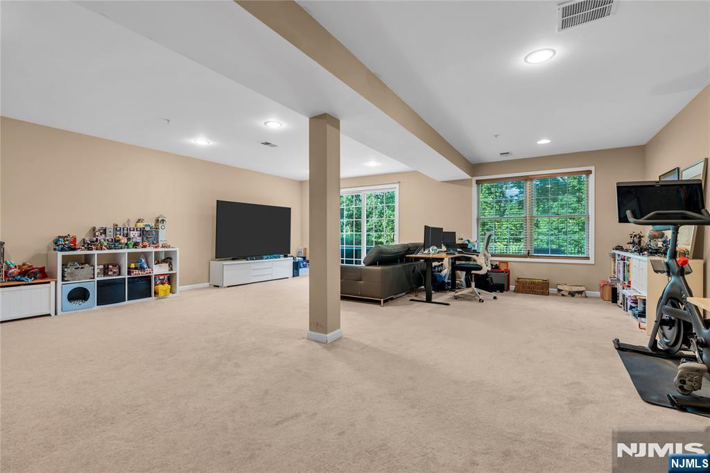 28 Forshee Circle