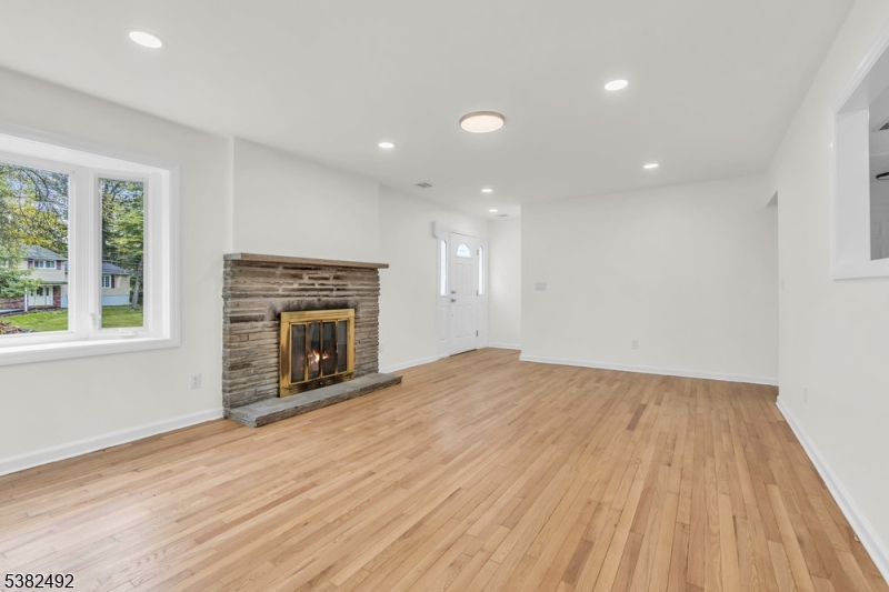 55 Orchard Dr