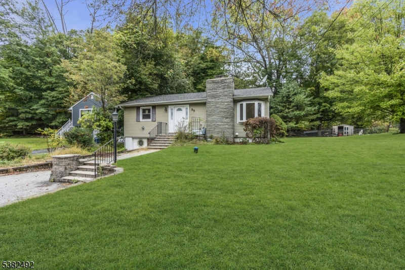 55 Orchard Dr