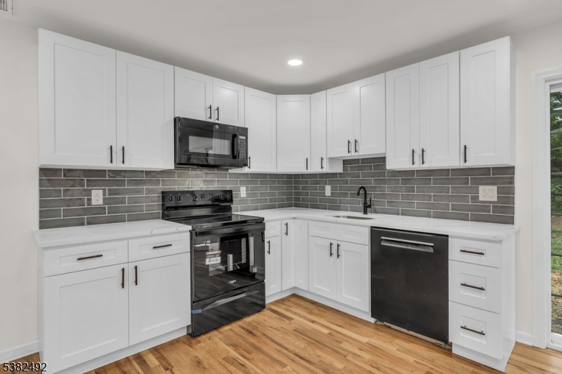 55 Orchard Dr