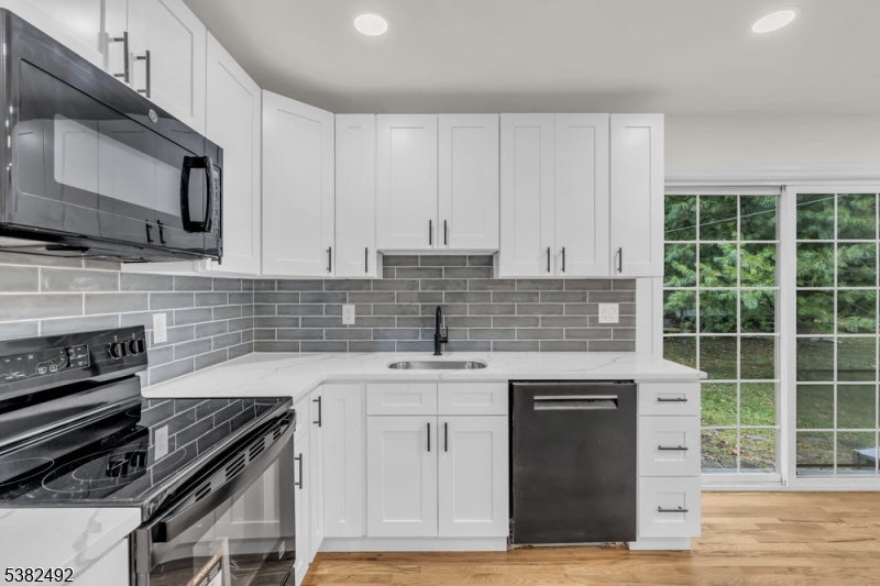 55 Orchard Dr