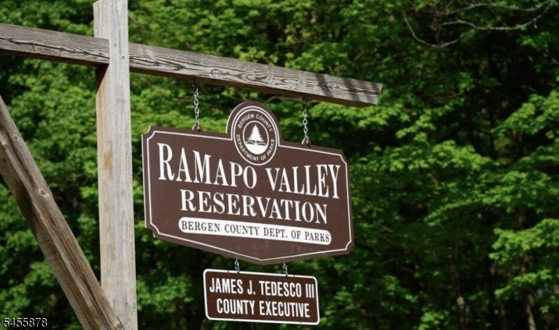 533 Ramapo Valley Rd