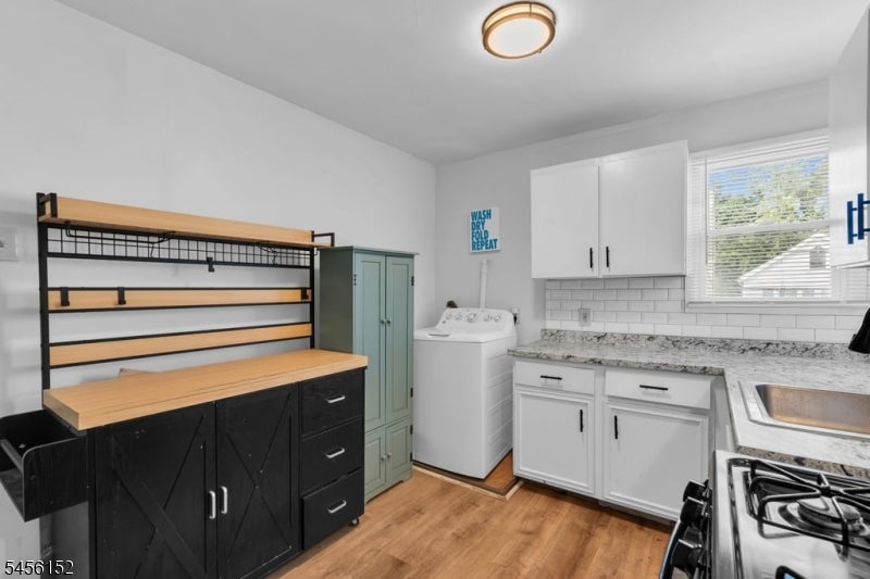17 Railroad Ave