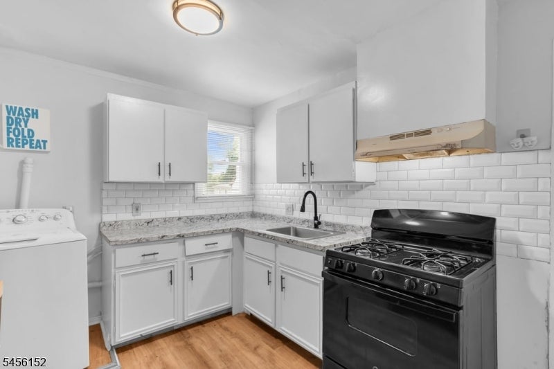 17 Railroad Ave