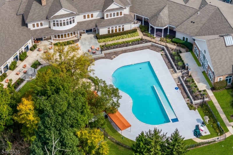 2304 Conrad Way
