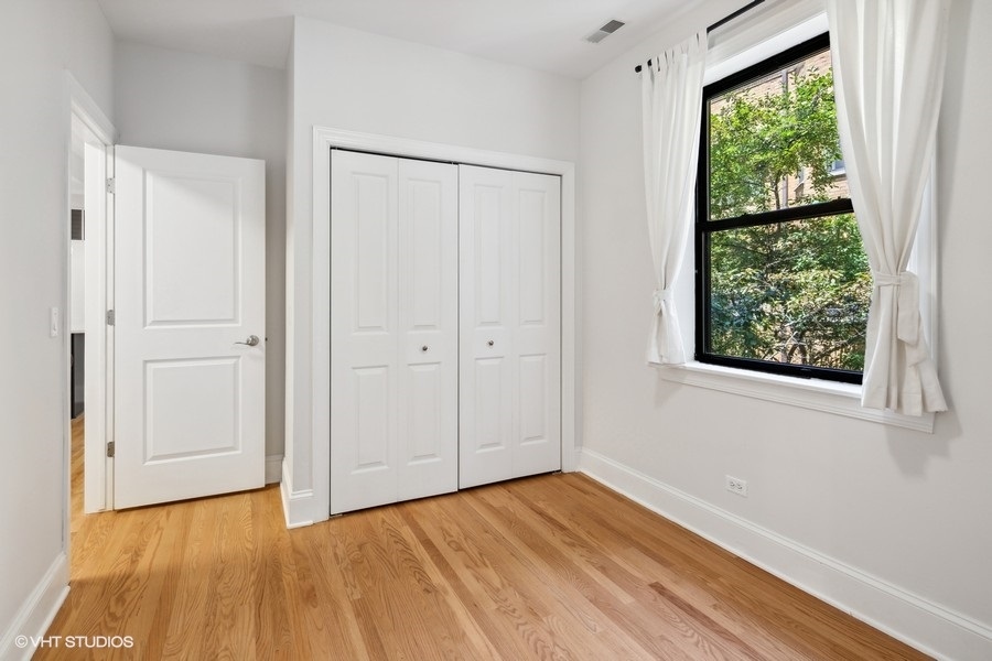 7635 N Greenview Avenue Unit: 1W