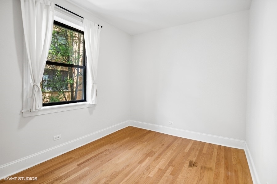7635 N Greenview Avenue Unit: 1W