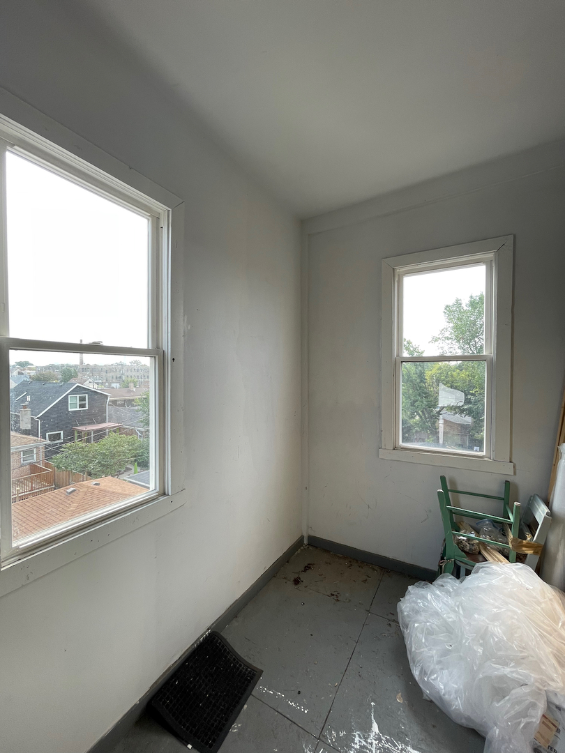 1841 N Lawndale Avenue Unit: 3E