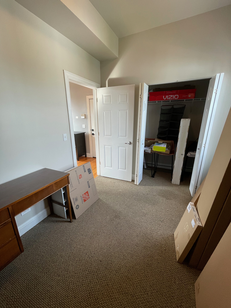 1841 N Lawndale Avenue Unit: 3E