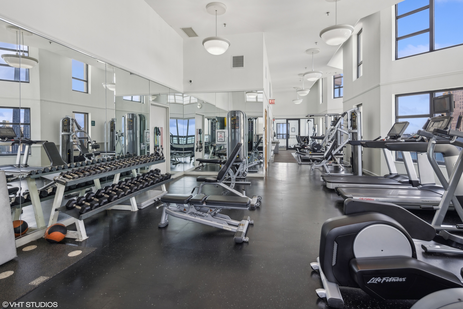 401 E Ontario Street Unit: 1606
