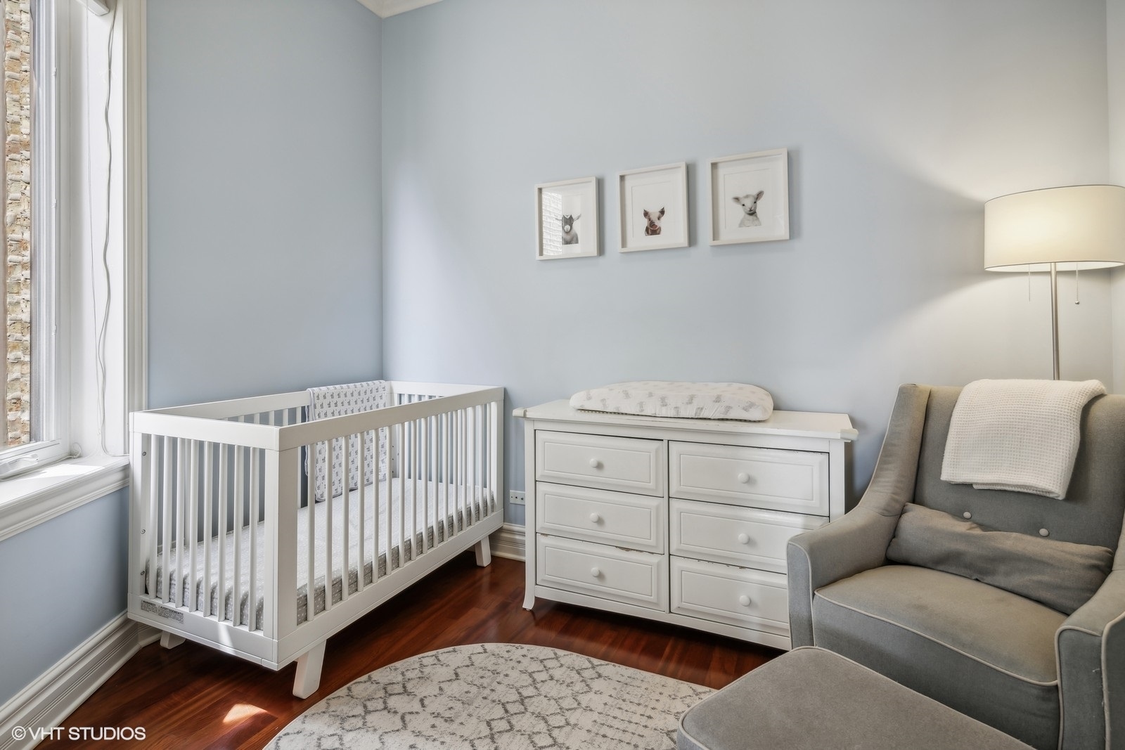 1713 W LELAND Avenue Unit: 3