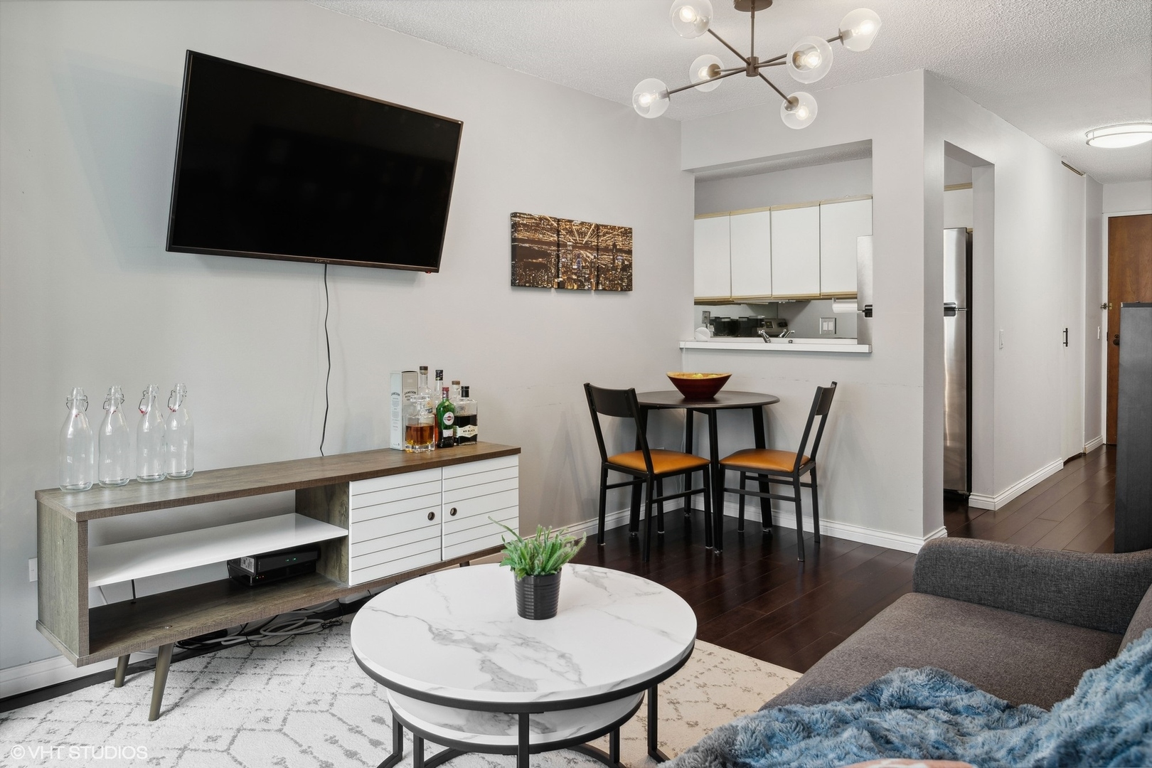 480 N Mcclurg Court Unit: 1018N
