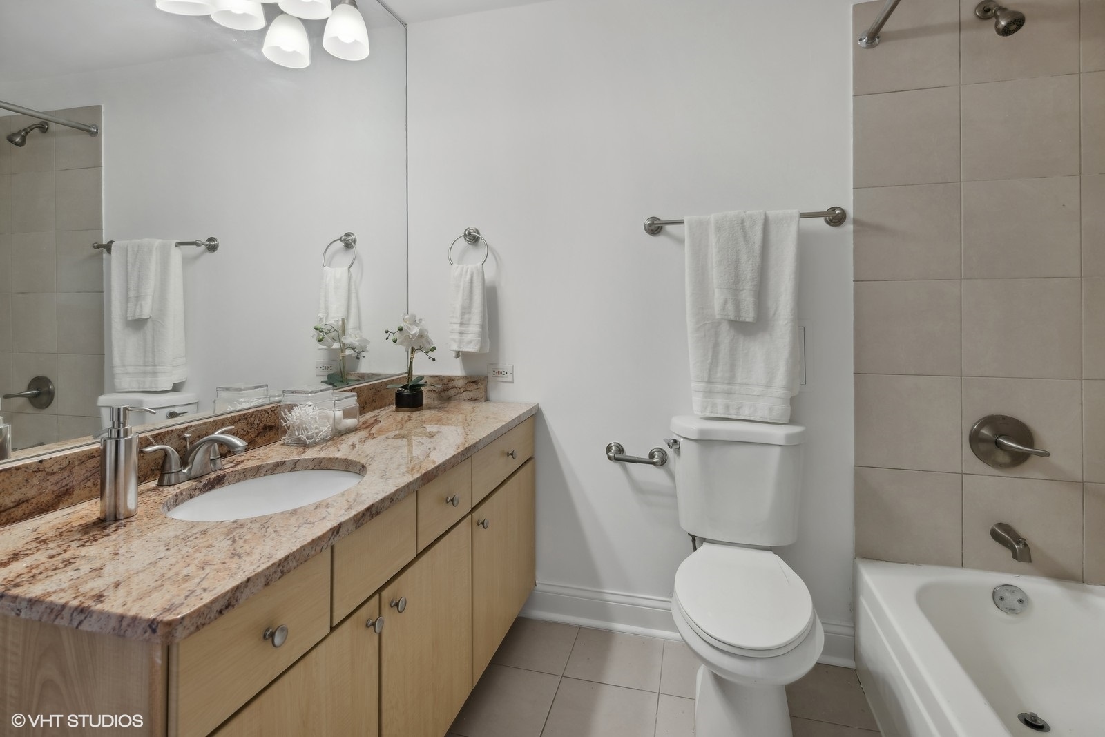 474 N LAKE SHORE Drive Unit: 5805