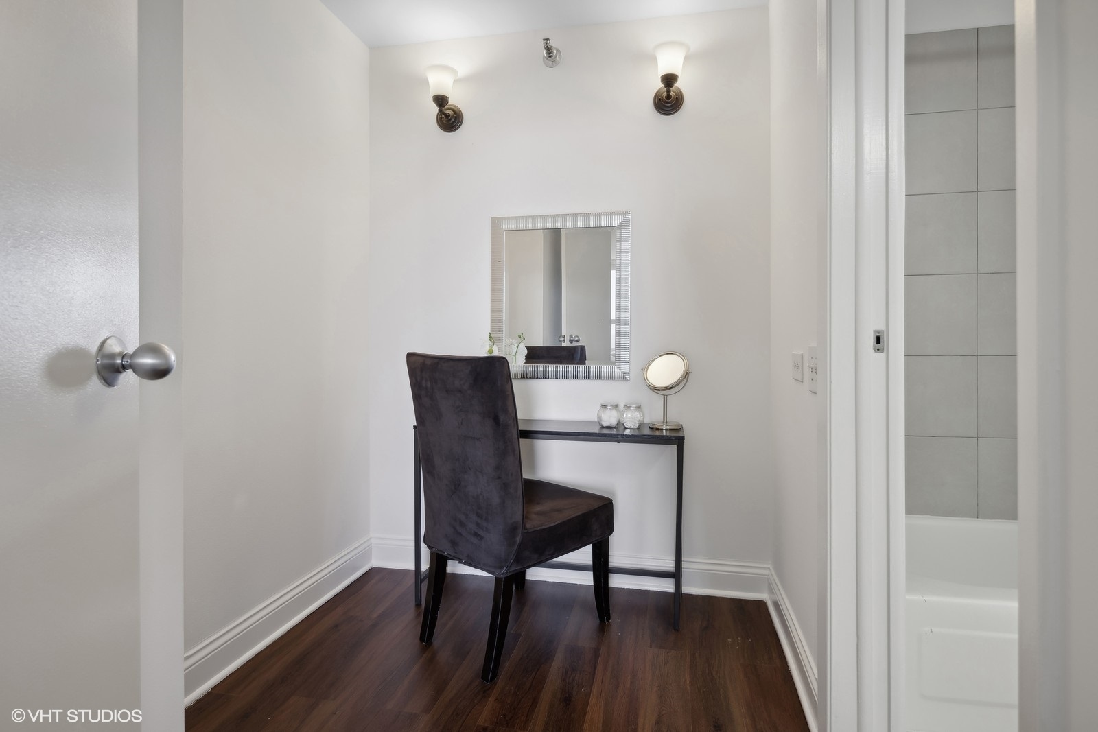 474 N LAKE SHORE Drive Unit: 5805