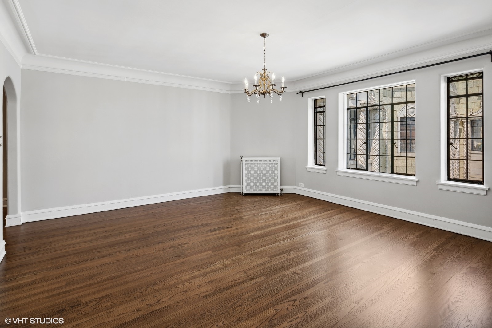 7344 N Ridge Boulevard Unit: 9C