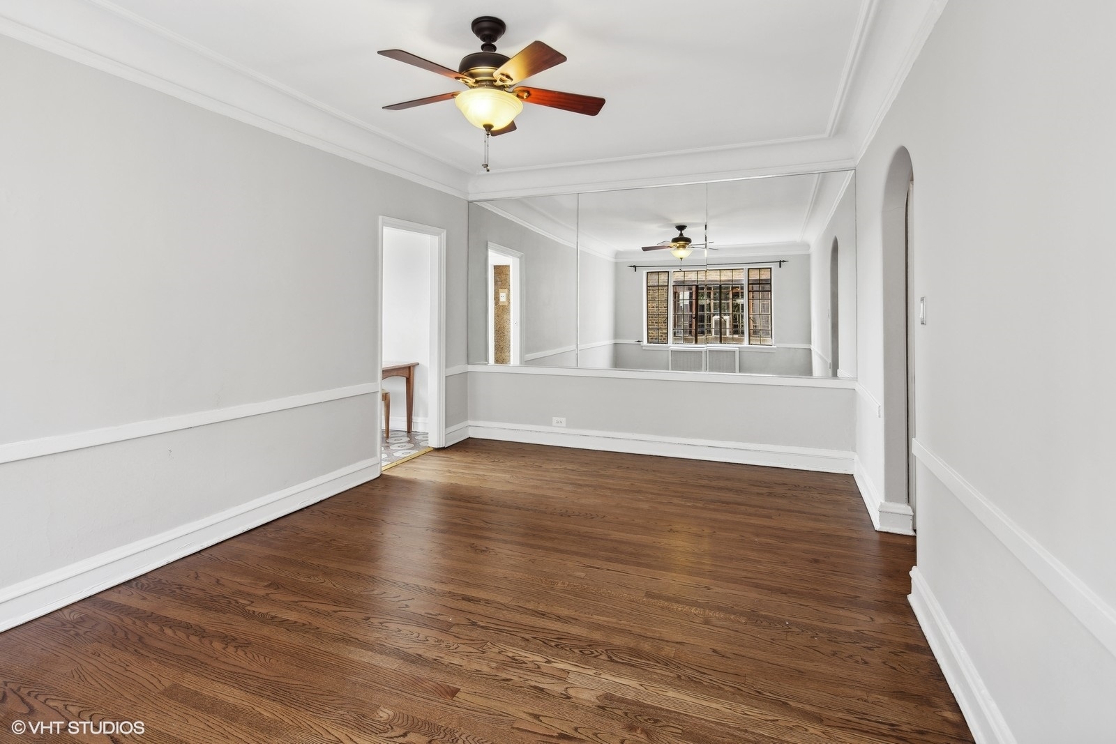 7344 N Ridge Boulevard Unit: 9C