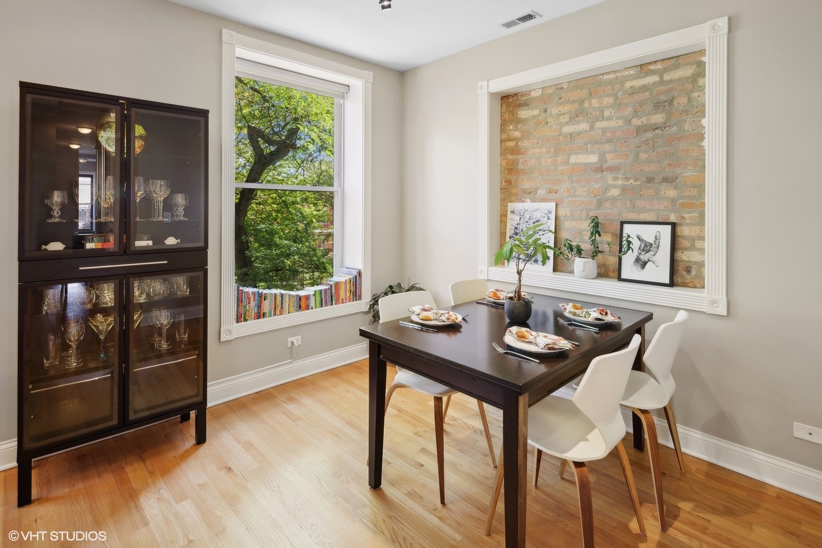 5208 N Winthrop Avenue Unit: 2
