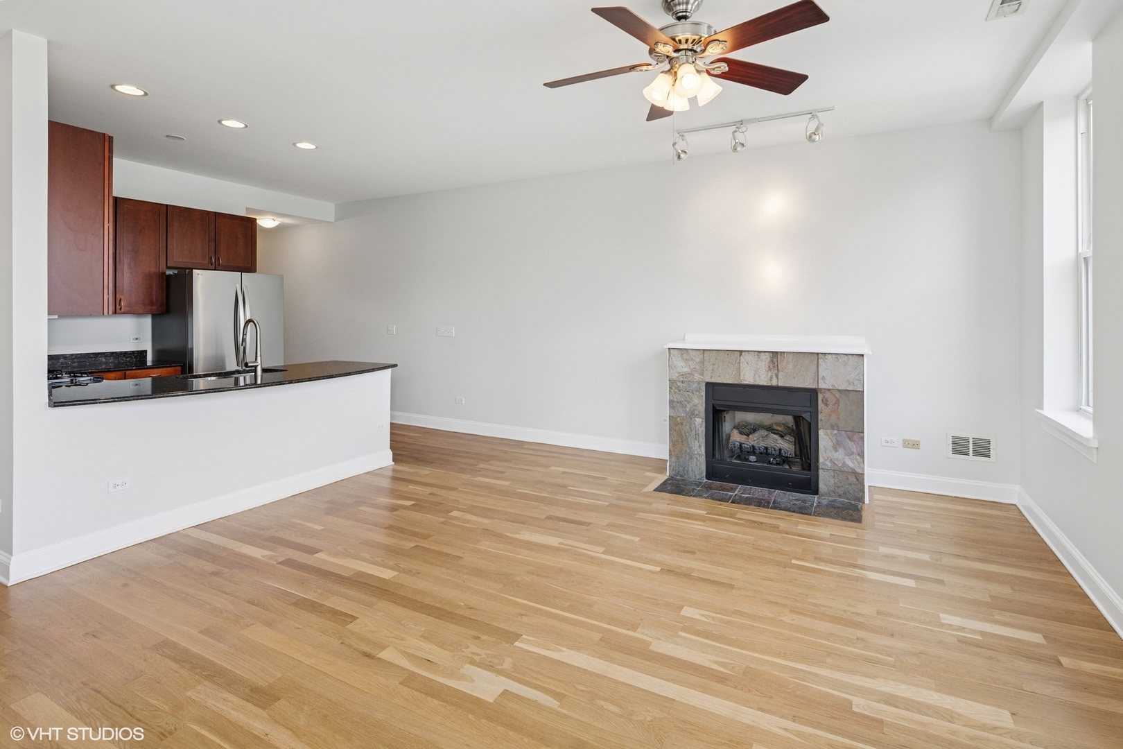 2700 W Belmont Avenue Unit: 205