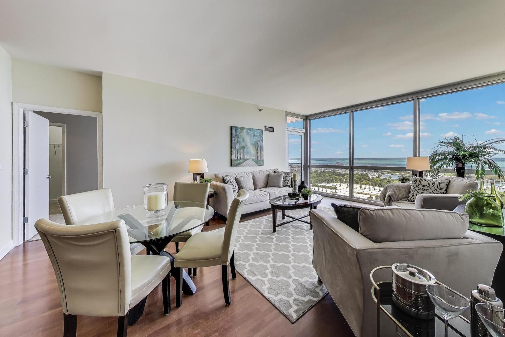 1841 S Calumet Avenue Unit: 2105