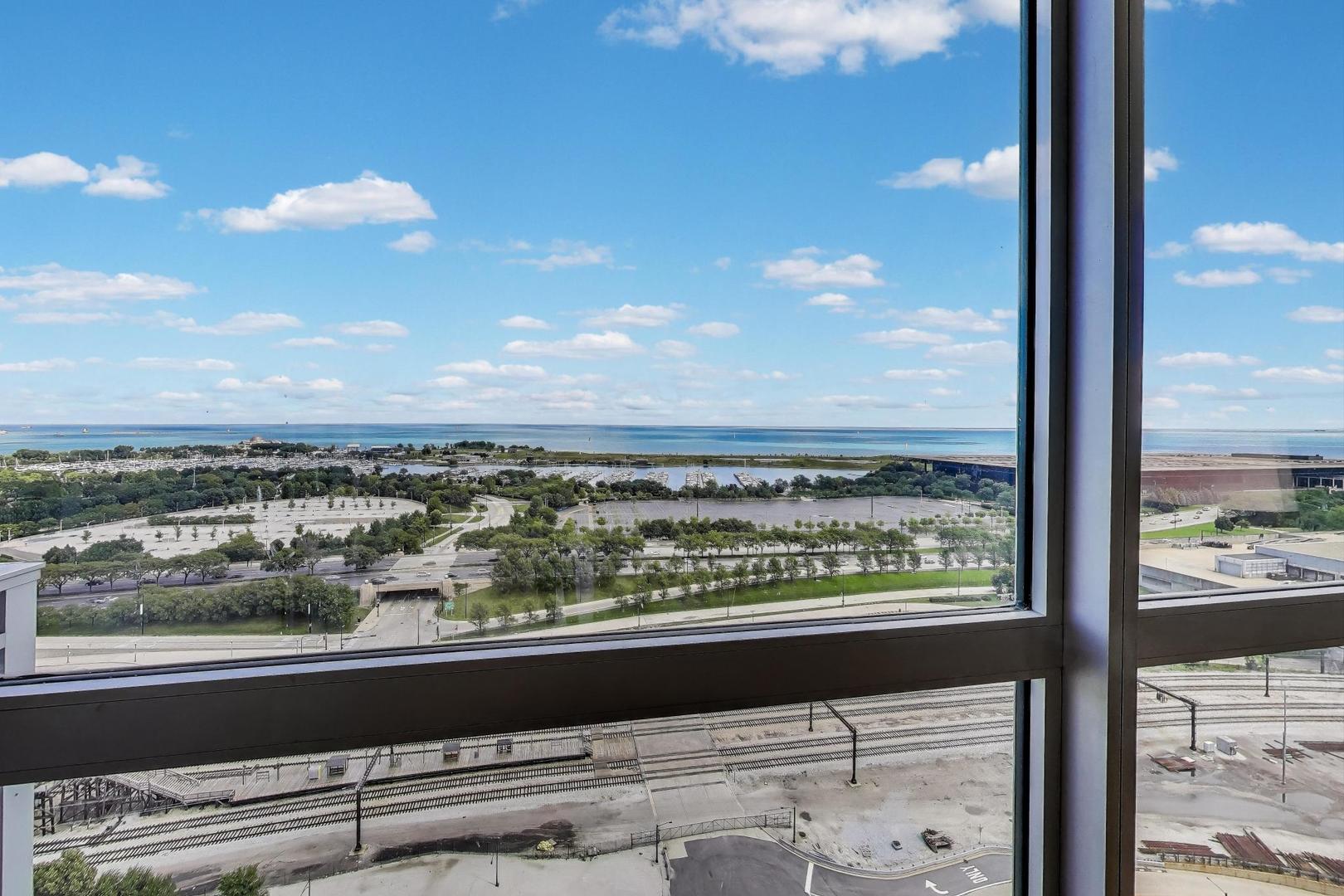 1841 S Calumet Avenue Unit: 2105