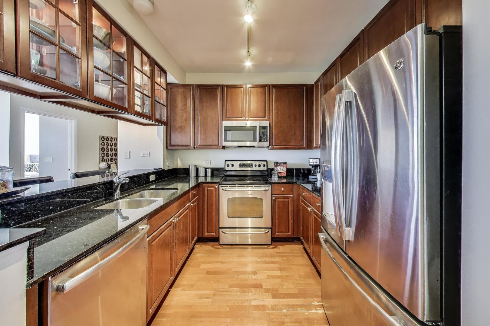 1841 S Calumet Avenue Unit: 2105